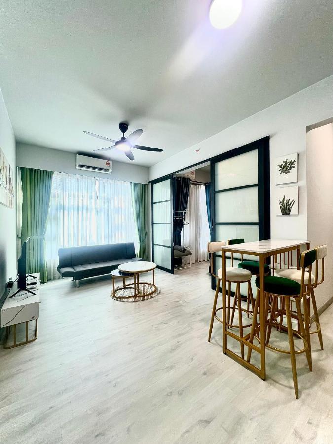 Botiza Suites At Jesselton Quay Kota Kinabalu Exteriér fotografie