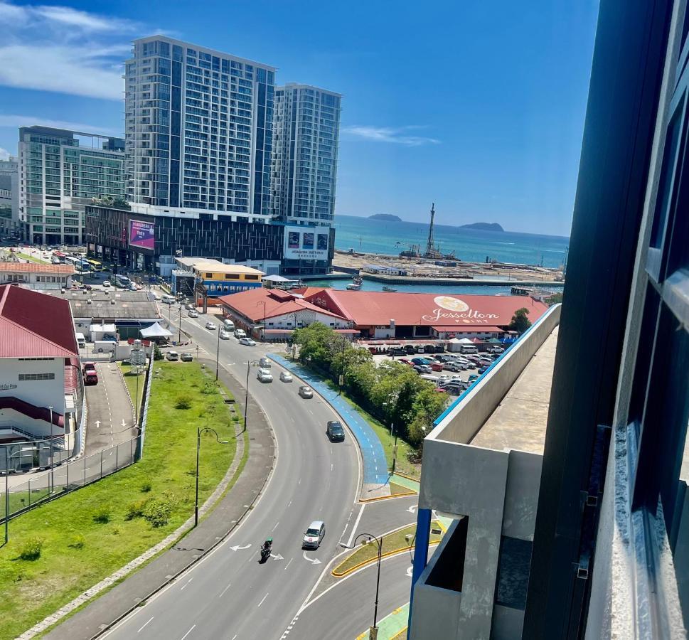 Botiza Suites At Jesselton Quay Kota Kinabalu Exteriér fotografie
