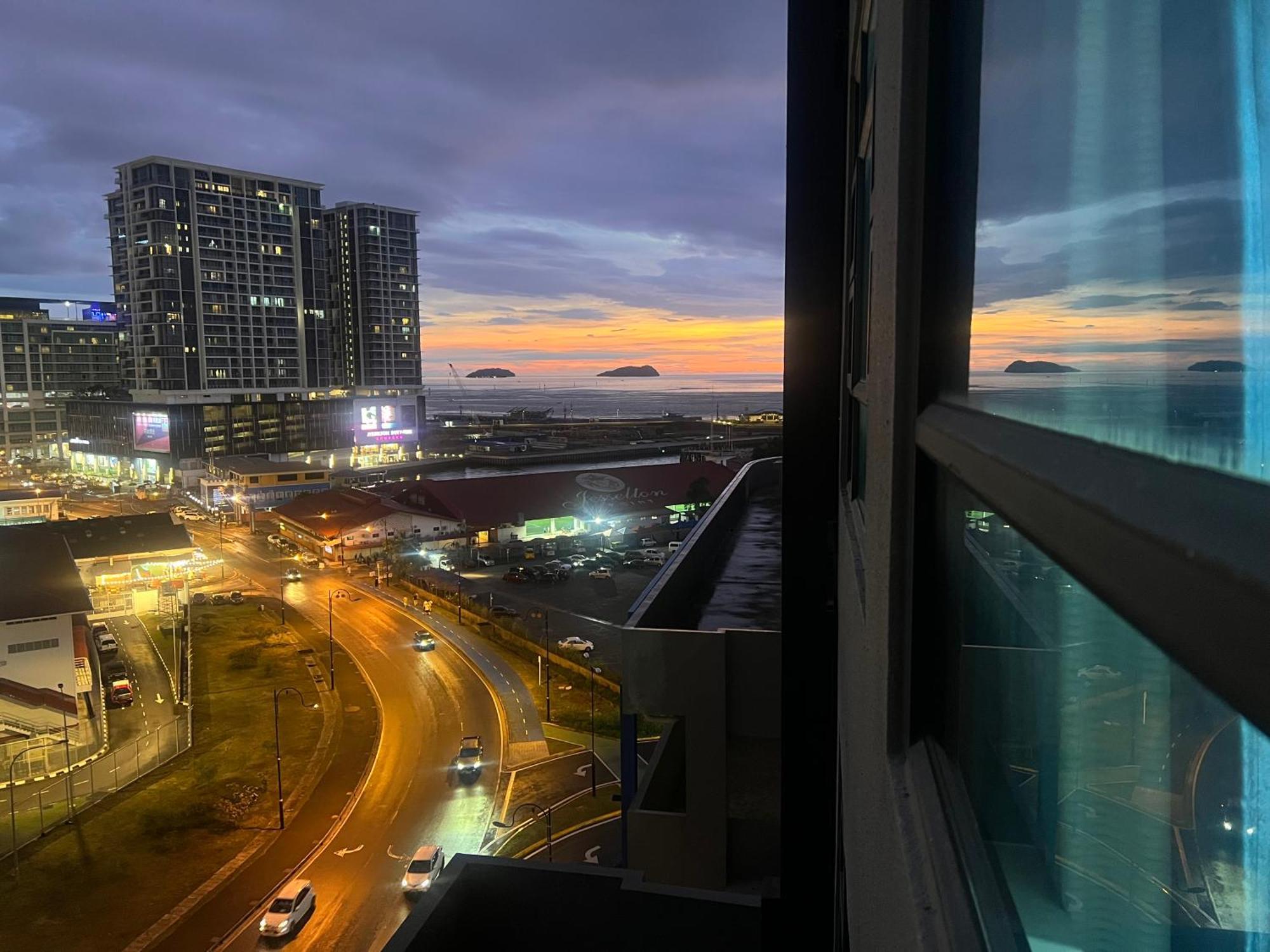 Botiza Suites At Jesselton Quay Kota Kinabalu Pokoj fotografie